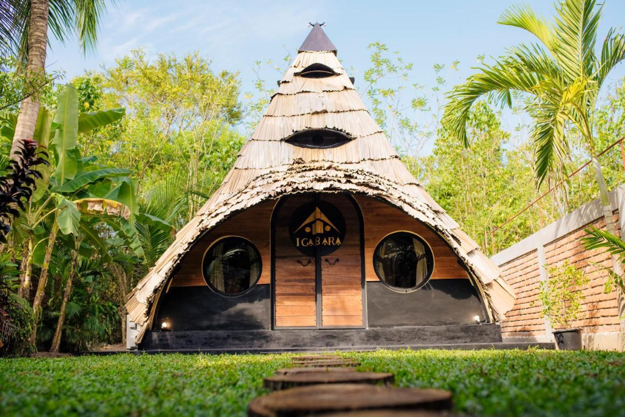 Igabara Hobbit House Hotel Tangalle Bagian luar foto